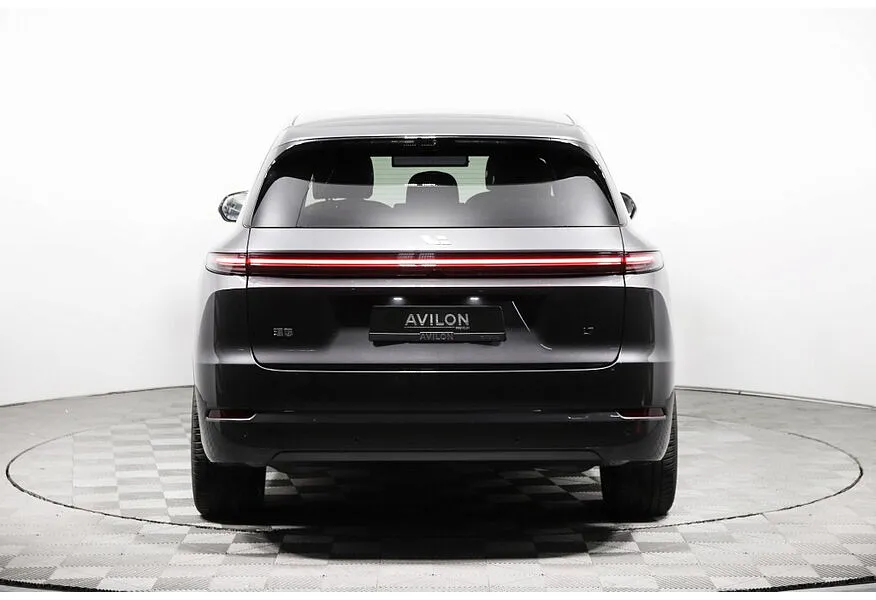 Li Auto L7 1.5 AT 4WD (449 л.с.) Ultra Серый в АВИЛОН. Слайд №4