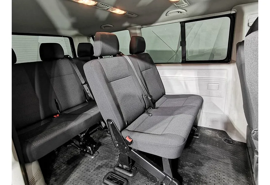 Volkswagen Caravelle 2.0 TDI DSG L1 (140 л.с.) Trendline Черный в АВИЛОН. Слайд №16