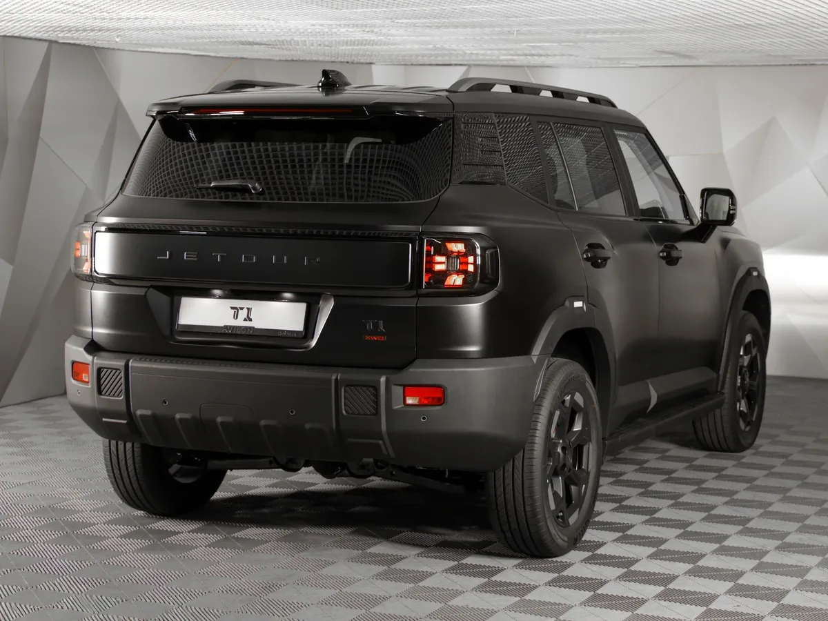 JETOUR T1 2.0T AT 4WD (245 л.с.) Лимитированная серия Черный в АВИЛОН. Слайд №4