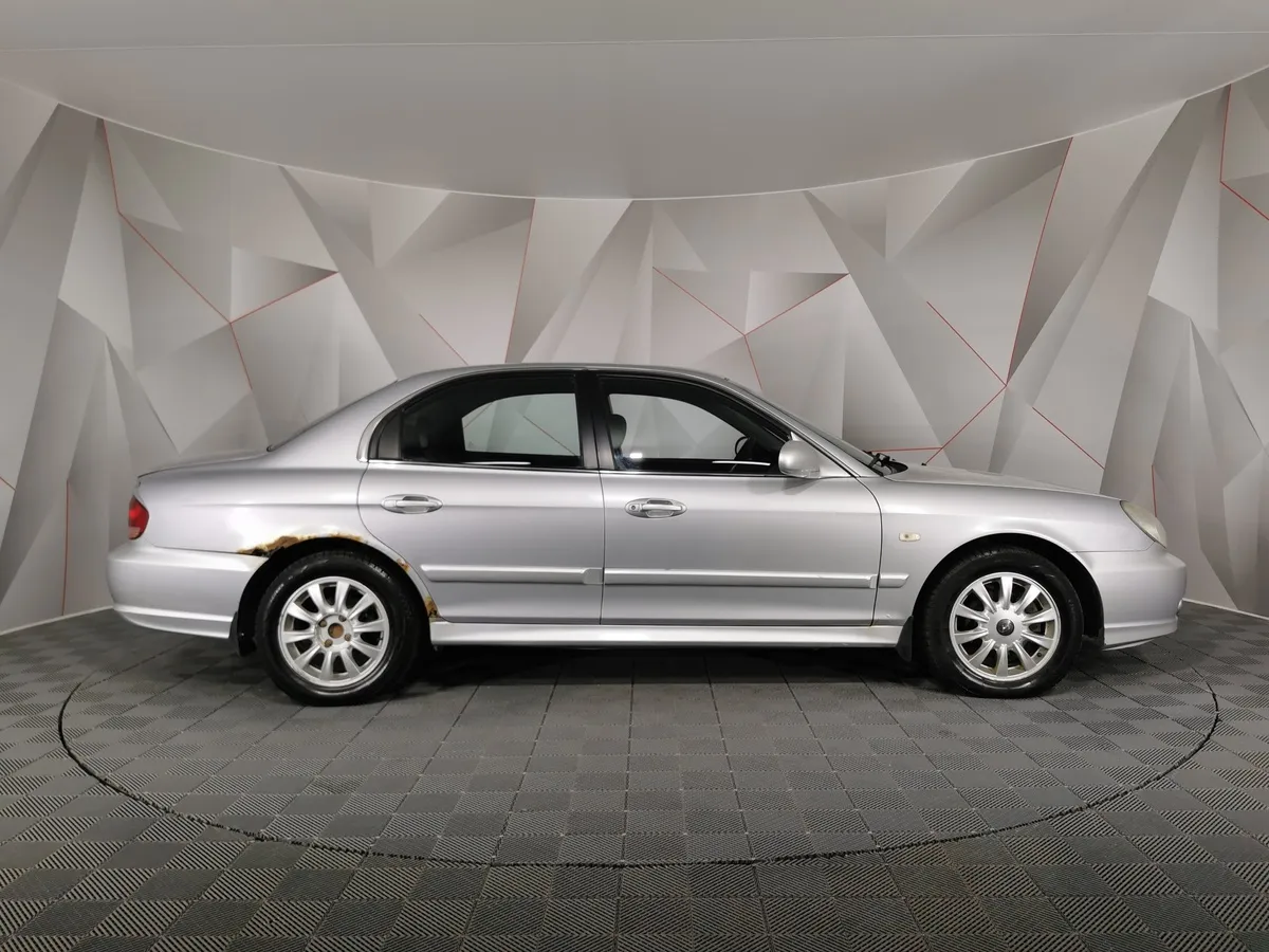 Hyundai Sonata 2.0 MT (137 л.с.) Серебристый в АВИЛОН. Слайд №6