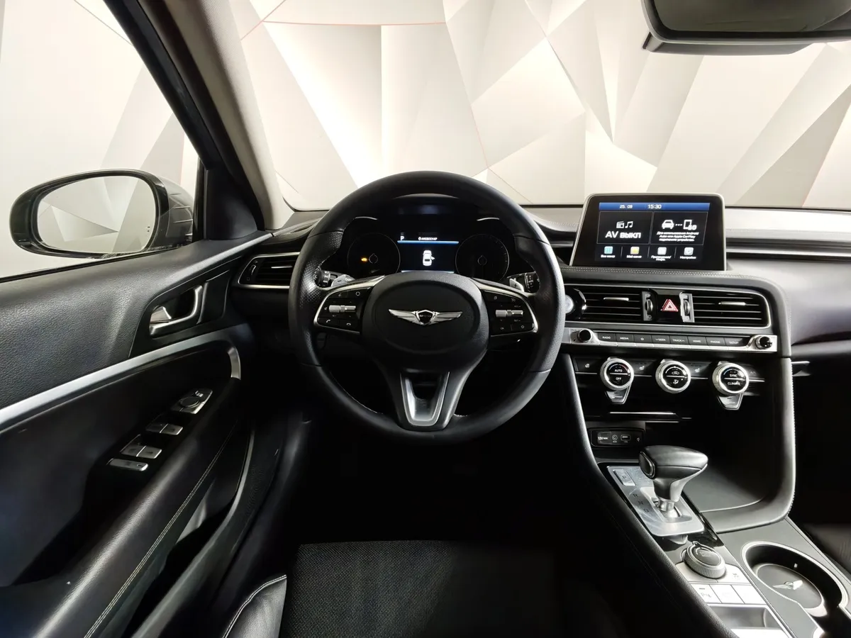 Genesis G70 2.0 T AT AWD (197 л.с.) Business Серебристый в АВИЛОН. Слайд №20