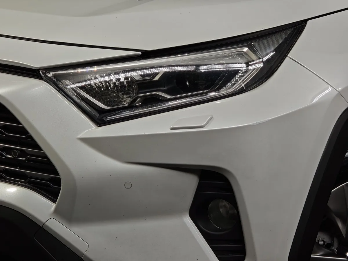Toyota RAV4 2.0i CVT AWD (149 л.с.) Белый в АВИЛОН. Слайд №10