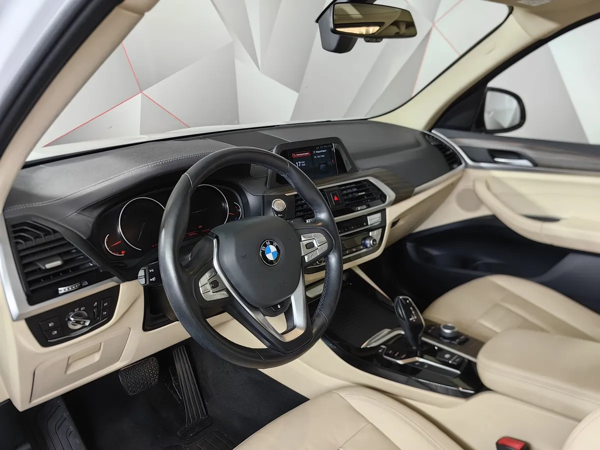 BMW X3 xDrive20i AT (184 л.с.) Luxury Белый в АВИЛОН. Слайд №12