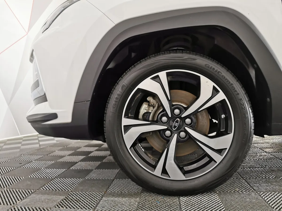 Москвич 3 1.5 CVT (136 л.с.) Standart Plus Белый в АВИЛОН. Слайд №9