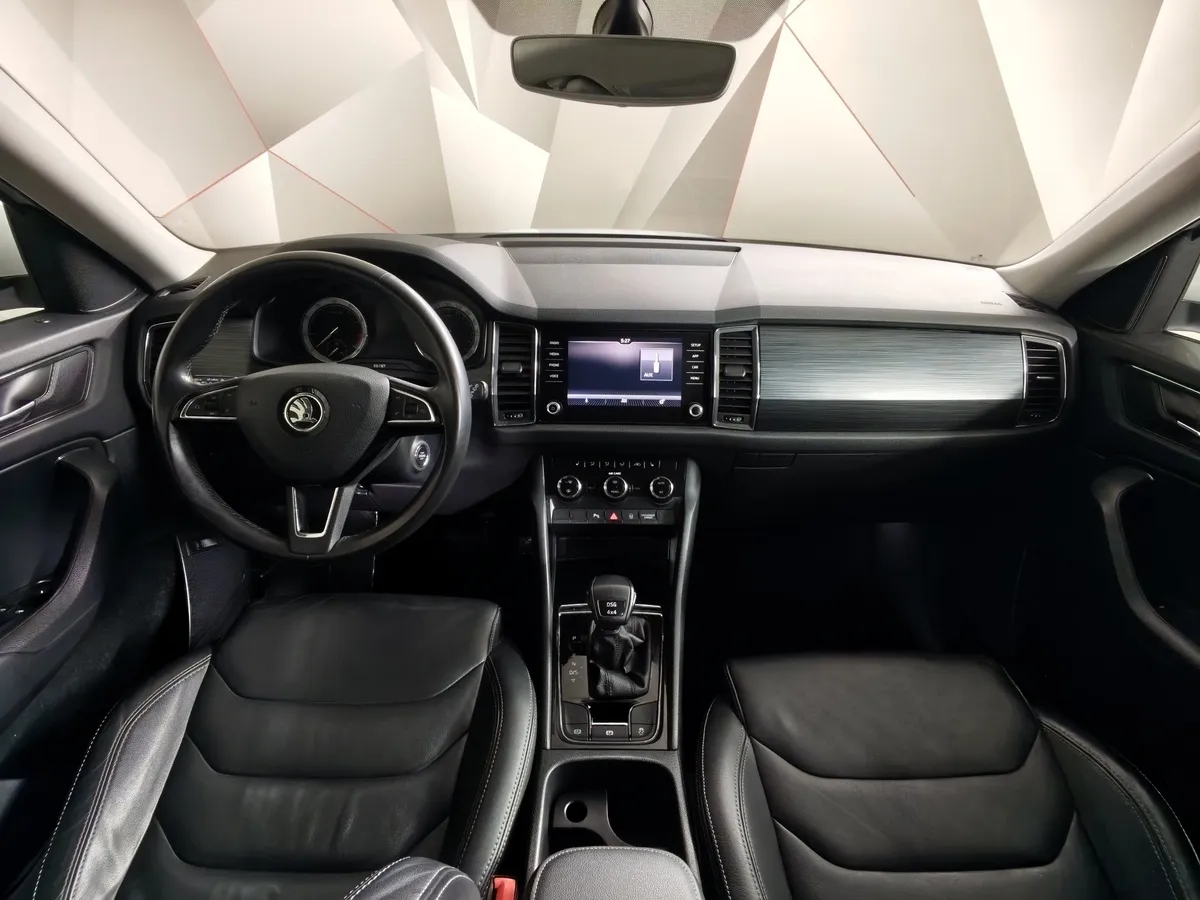 Skoda Kodiaq 2.0 TSI DSG 4X4 (180 л.с.) Белый в АВИЛОН. Слайд №14