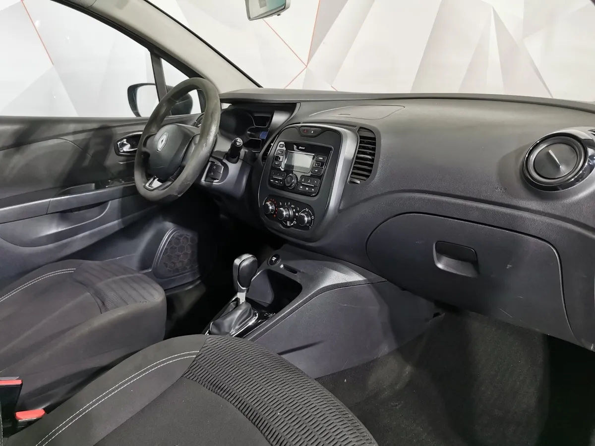 Renault Kaptur 1.6 X-tronic (114 л.с.) Style Серый в АВИЛОН. Слайд №12