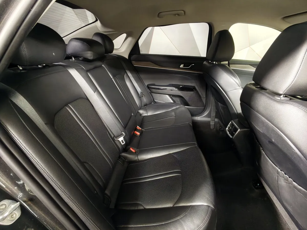 Kia K5 2.5 GDI AT 2WD (194 л.с.) Style Серый в АВИЛОН. Слайд №16