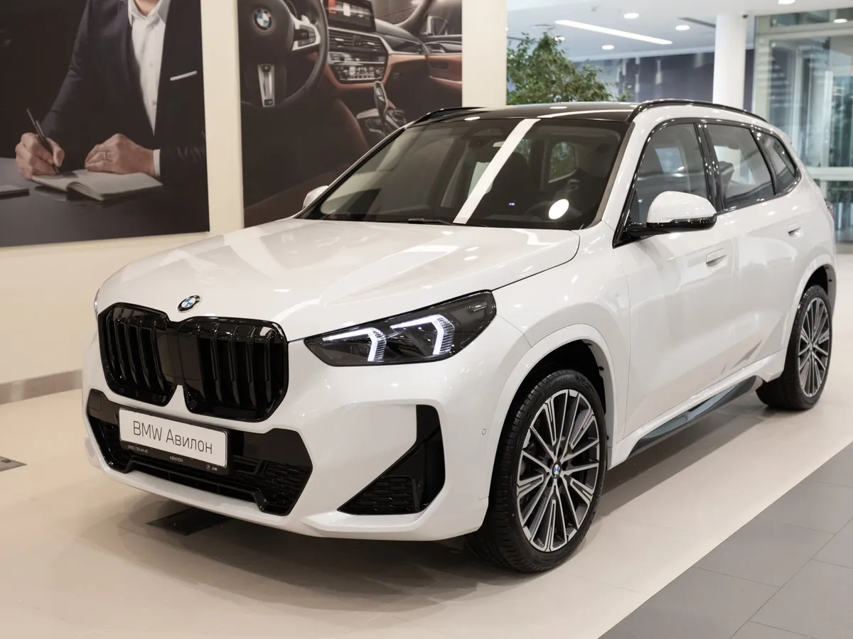 АВИЛОН - BMW X1 xDrive25 Li (204 л.с.) Белый - slide 10230294