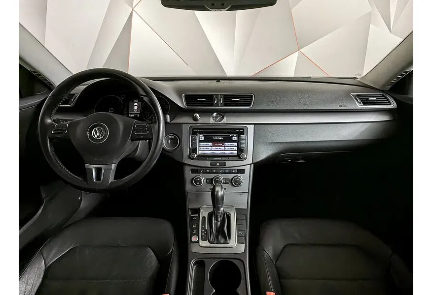 Volkswagen Passat 1.8 TSI DSG (152 л.с.) Коричневый в АВИЛОН. Слайд №14