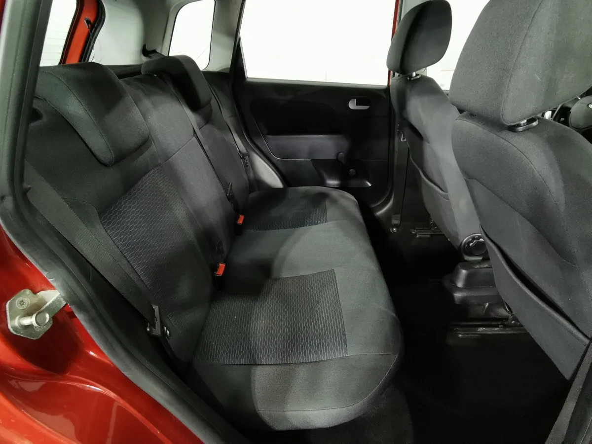 Ford Fiesta 1.6 MT (101 л.с.) Trend + Красный в АВИЛОН. Слайд №13