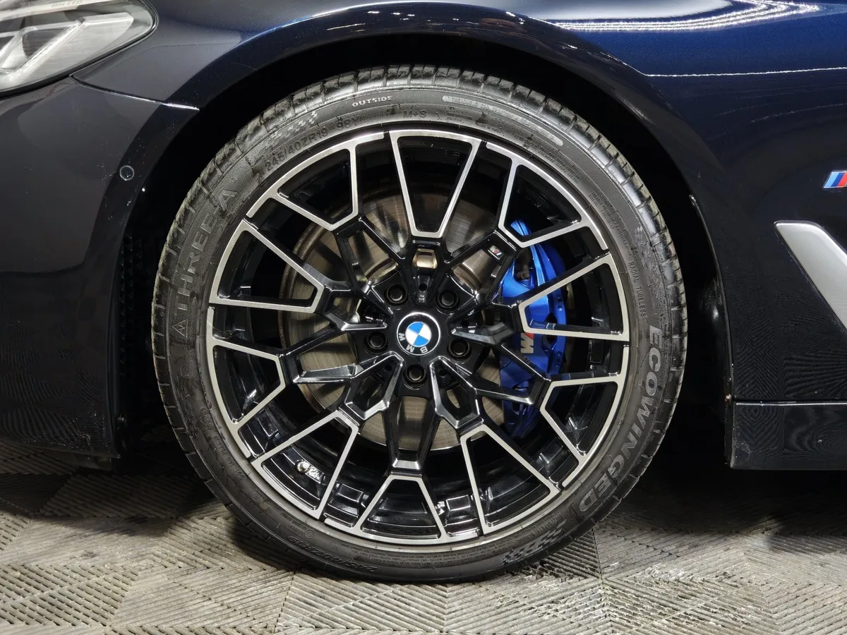 BMW 5 серия 520i Steptronic (184 л.с.) Base (Локальная сборка) Синий в АВИЛОН. Слайд №7