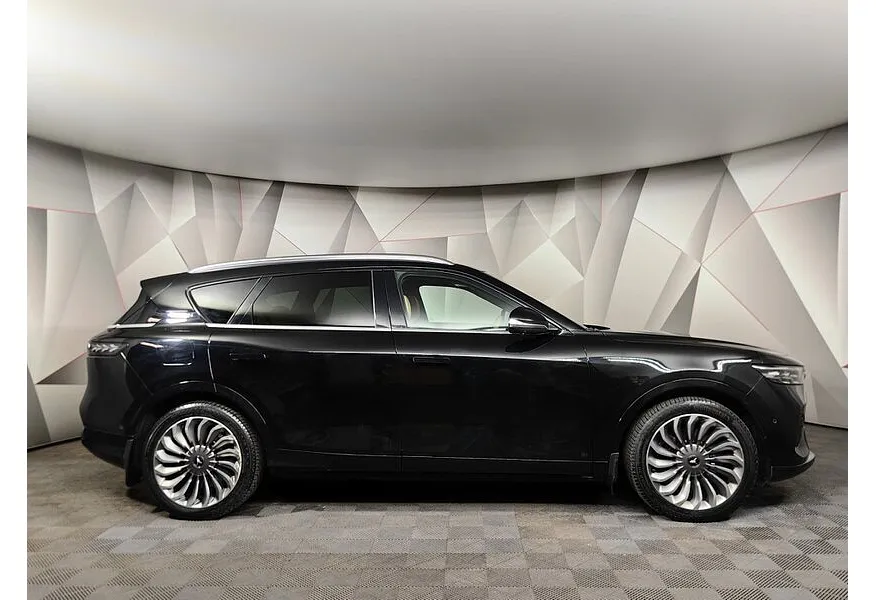 Voyah Free 1.5 AT AWD (694 л.с.) Черный в АВИЛОН. Слайд №6