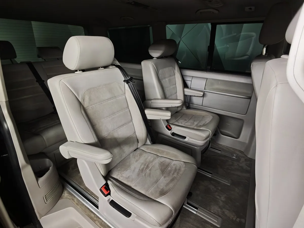 Volkswagen Multivan 2.0 biTDI DSG 4 MOTION (180 л.с.) Highline Черный в АВИЛОН. Слайд №14