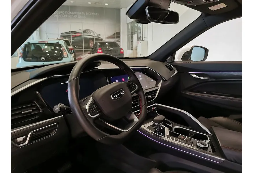 Geely Tugella 2.0 AT AWD (238 л.с.) Flagship Белый в АВИЛОН. Слайд №17