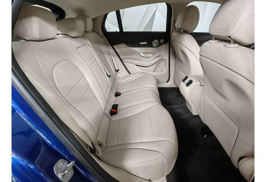 Mercedes-Benz GLC Купе 300 9G-TRONIC 4MATIC (245 л.с.) Sport Синий в АВИЛОН. Слайд №16