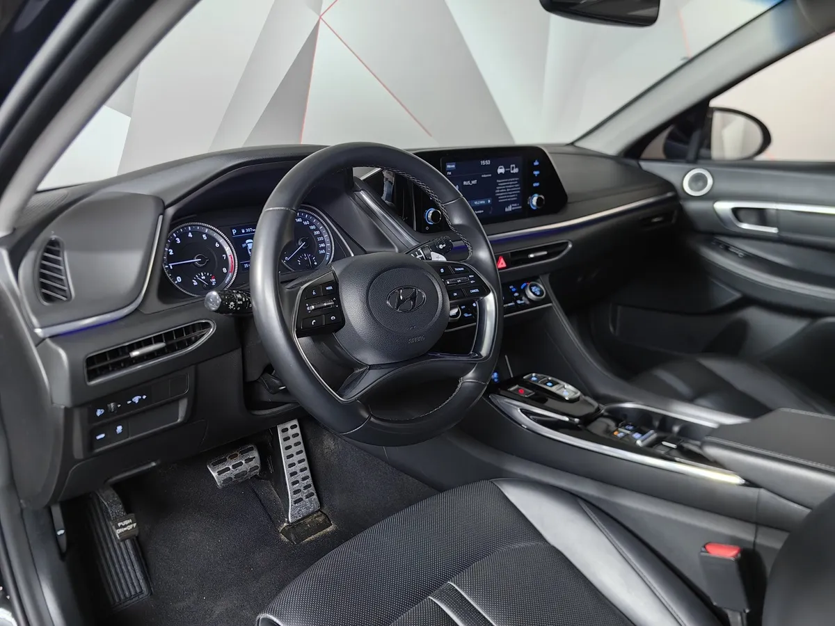 Hyundai Sonata 2.5 MPI (180 л.с.) Online Черный в АВИЛОН. Слайд №19