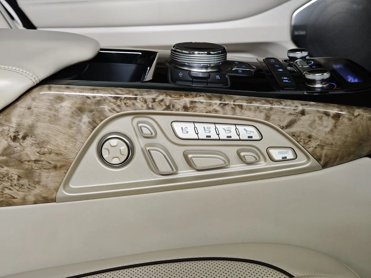 Genesis G90 5.0 L GDI AT AWD (413 л.с.) Черный в АВИЛОН. Слайд №36