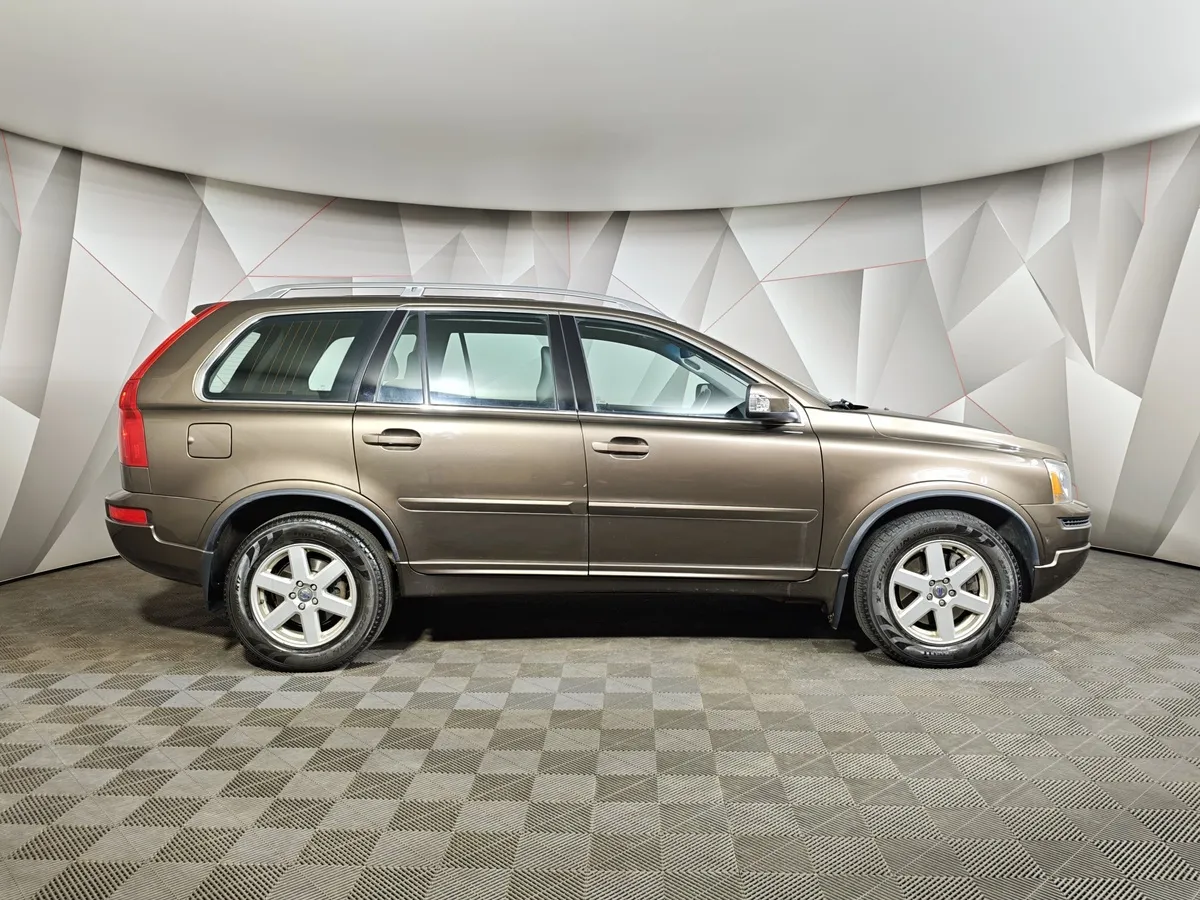 Volvo XC90 2.5 T5 Geartronic AWD (5 мест) (210 л.с.) Коричневый в АВИЛОН. Слайд №6