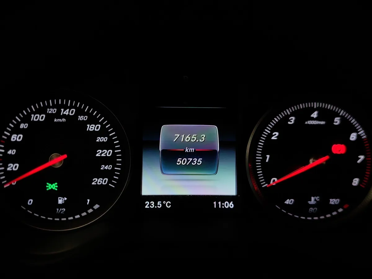 Mercedes-Benz C-Класс C 180 9G-TRONIC (150 л.с.) Premium Белый в АВИЛОН. Слайд №18