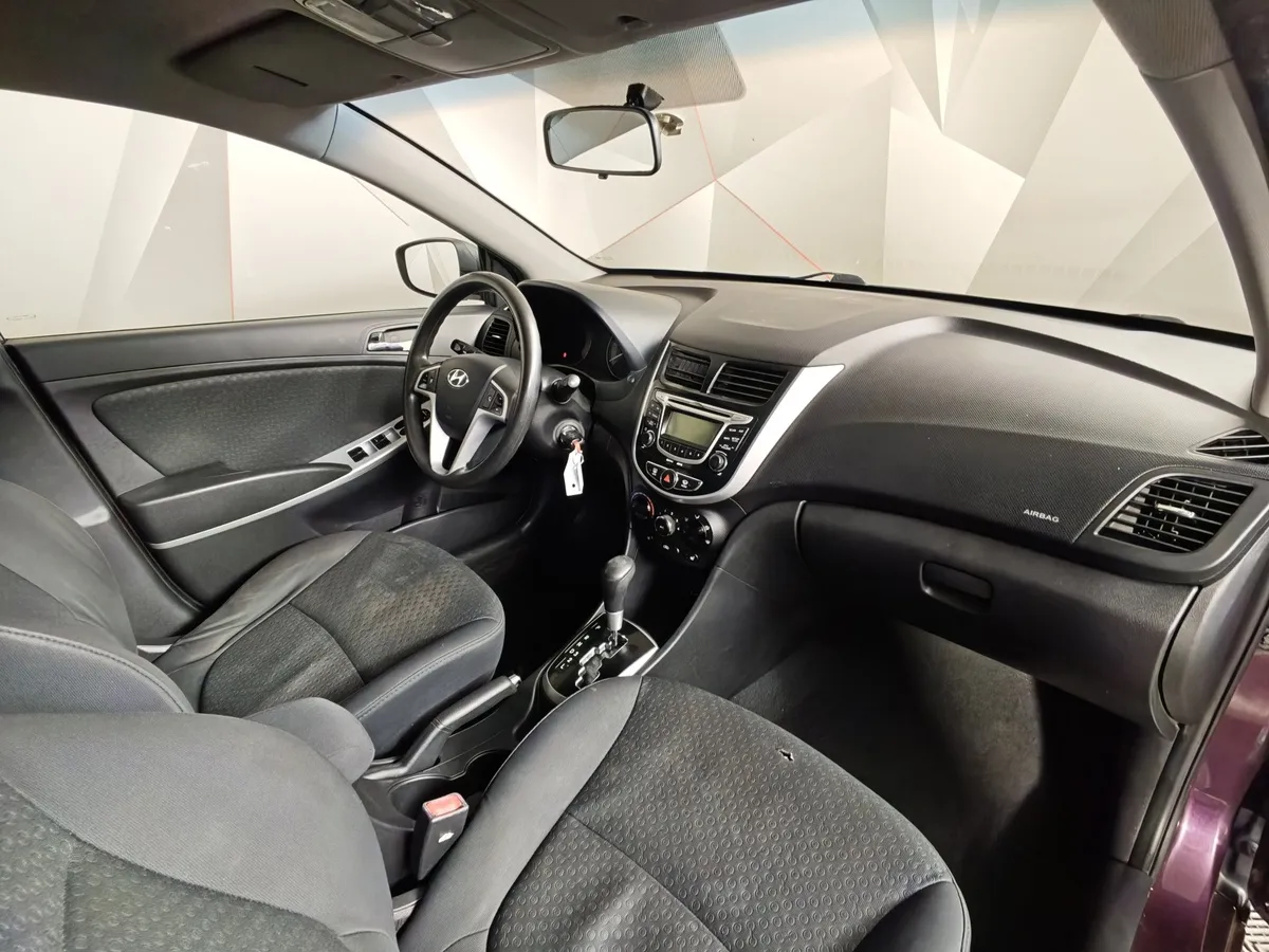 Hyundai Solaris 1.4 AT (100 л.с.) Comfort Фиолетовый в АВИЛОН. Слайд №12