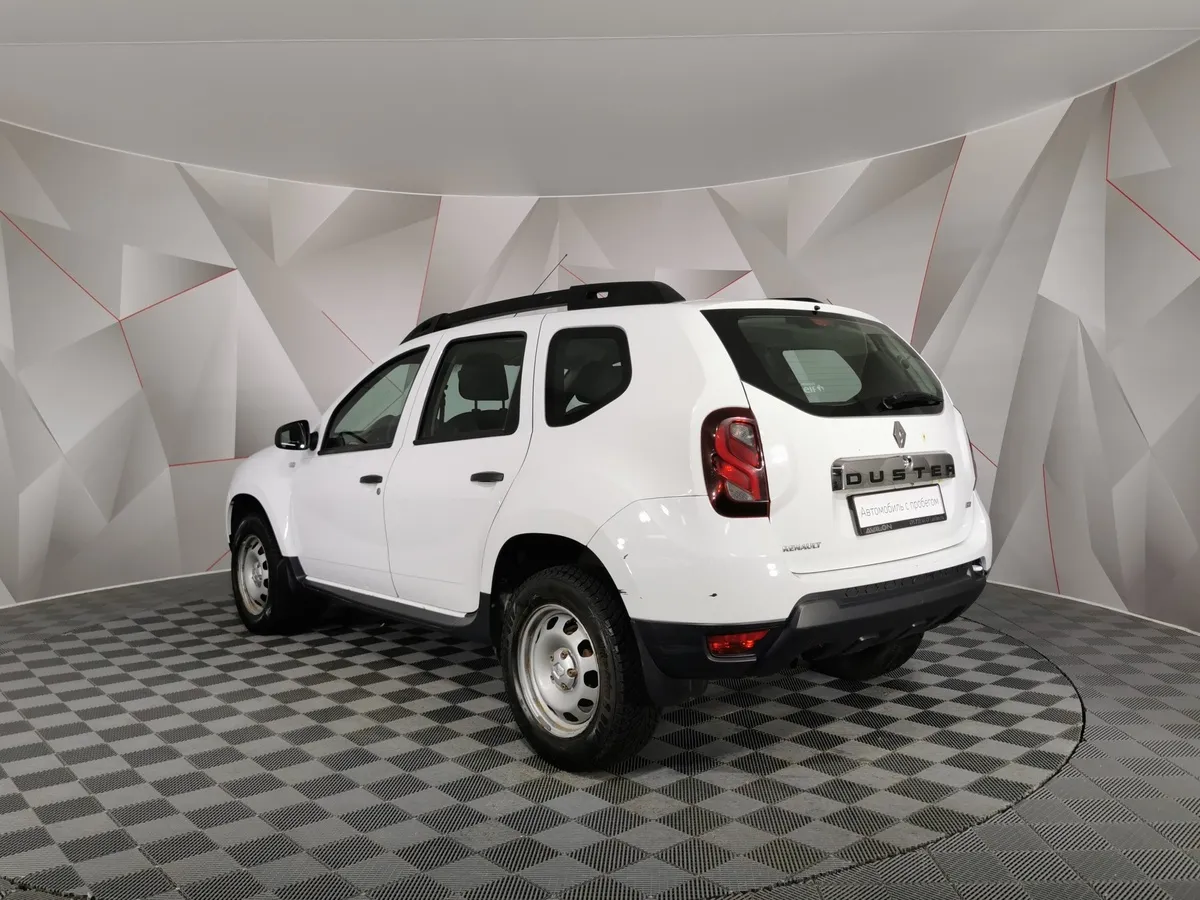 Renault Duster 2.0 AT 4x4 (143 л.с.) Luxe Privilege Белый в АВИЛОН. Слайд №4