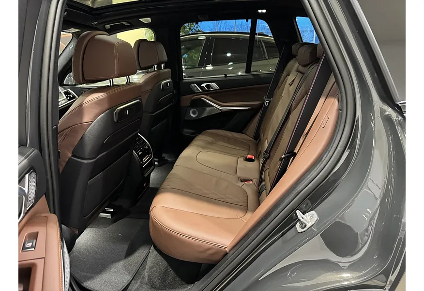 BMW X5 xDrive30d Steptronic (286 л.с.) Серый в АВИЛОН. Слайд №5