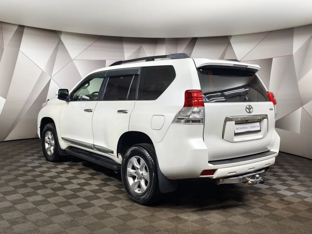 Toyota Land Cruiser Prado 3.0 D AT 4WD (173 л.с.) Белый в АВИЛОН. Слайд №4