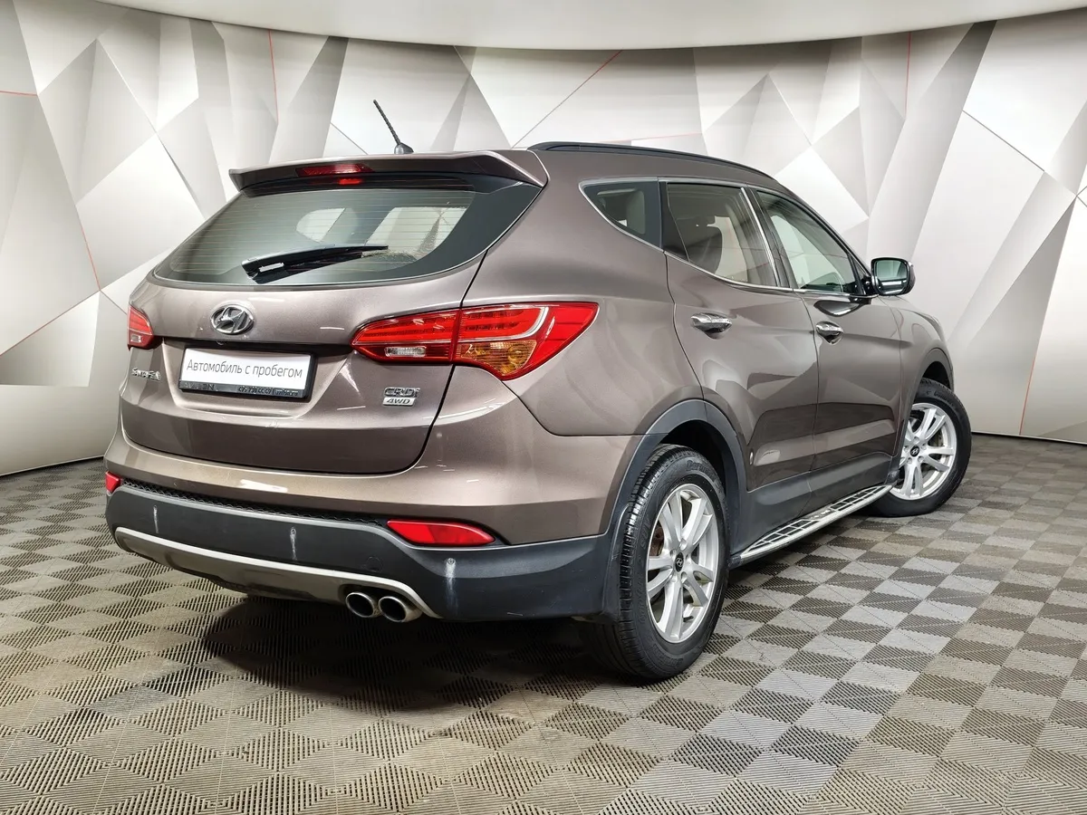 Hyundai Santa Fe 2.2 CRDi MT (197 л.с.) Коричневый в АВИЛОН. Слайд №2