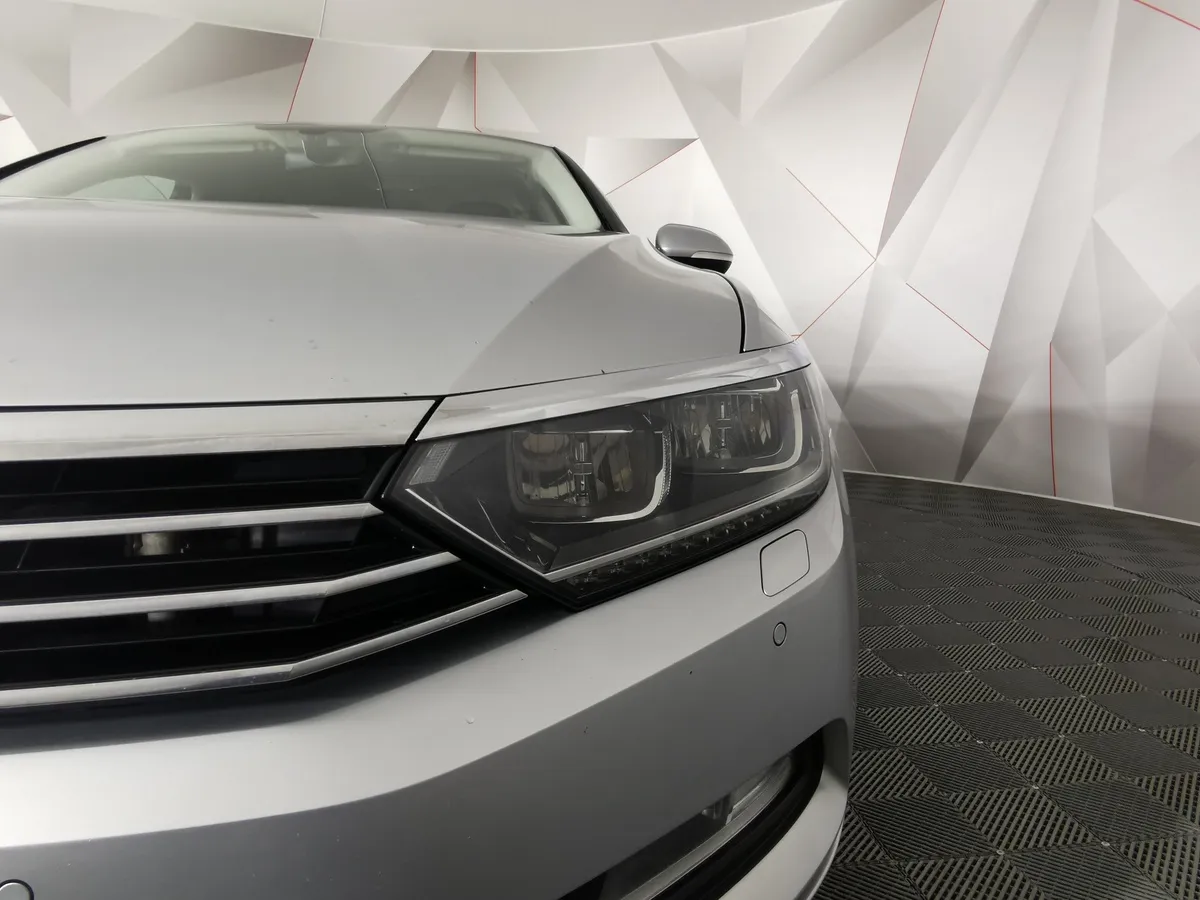 Volkswagen Passat 1.8 TSI BlueMotion DSG (180 л.с.) Comfortline Серебристый в АВИЛОН. Слайд №10