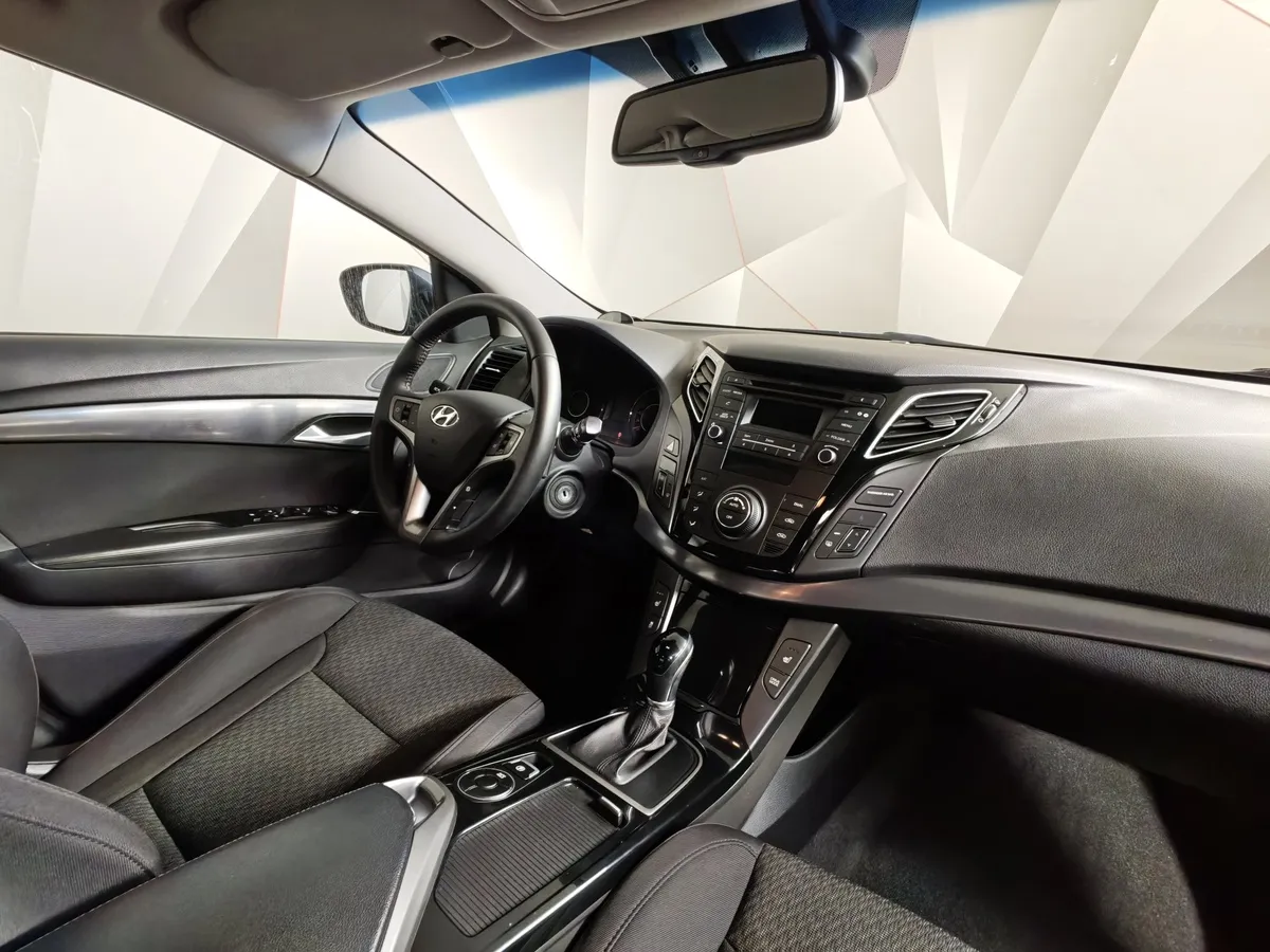 Hyundai i40 2.0 AT (150 л.с.) Comfort Синий в АВИЛОН. Слайд №13
