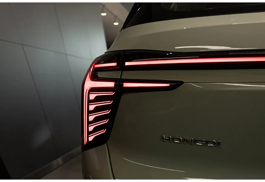 Hongqi HS3 1.5T 7DCT 2WD (156 л.с.) Комфорт Зеленый в АВИЛОН. Слайд №20