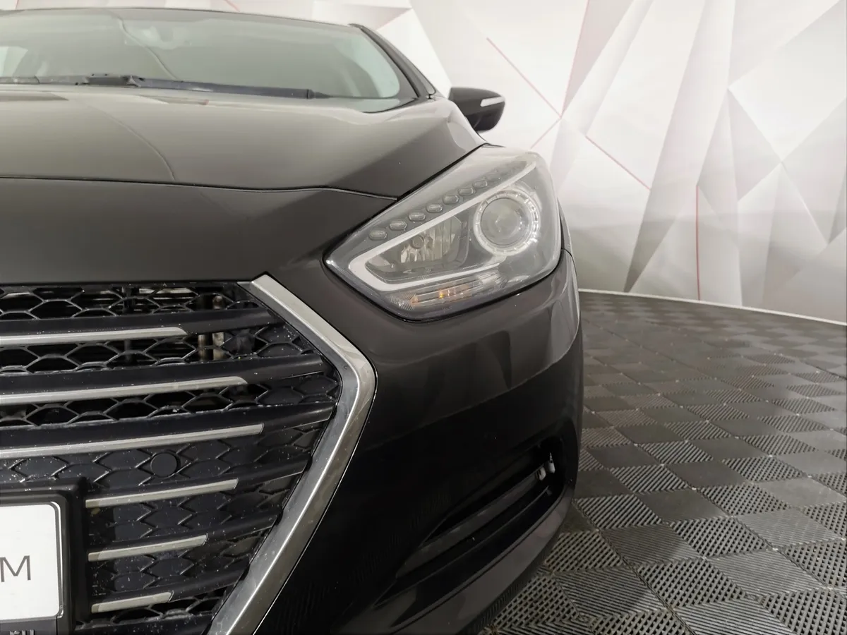 Hyundai i40 2.0 AT (150 л.с.) Business Черный в АВИЛОН. Слайд №10
