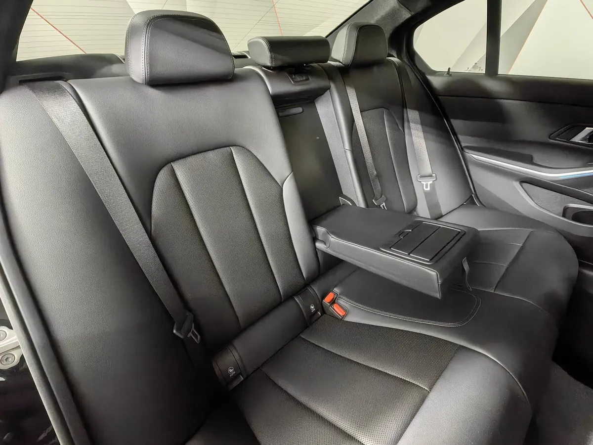 BMW 3 серия M340i xDrive (387 л.с.) Черный в АВИЛОН. Слайд №14