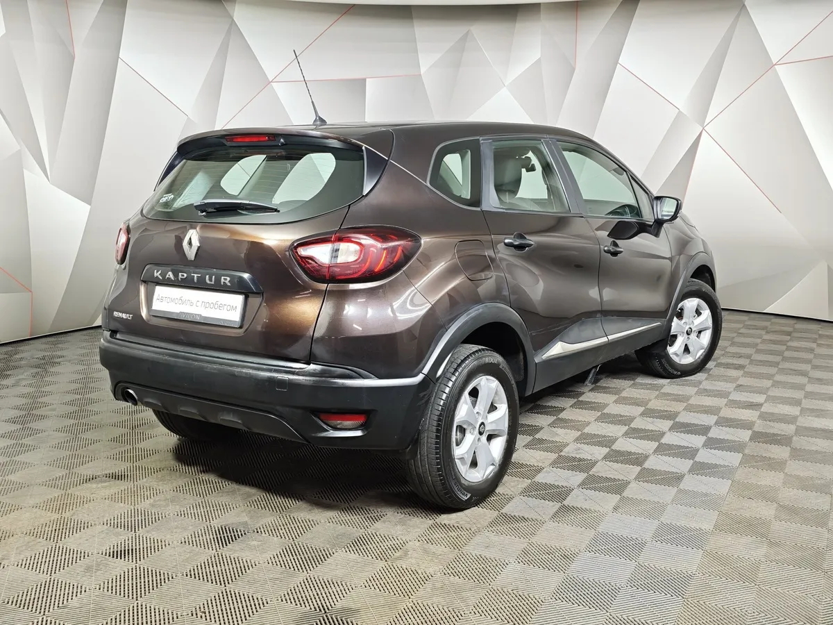 Renault Kaptur 1.6 X-tronic (114 л.с.) Life Коричневый в АВИЛОН. Слайд №2