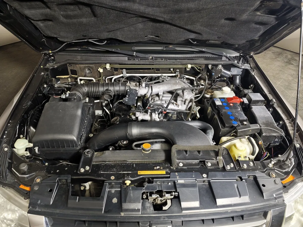 Mitsubishi Pajero 3.0 AT AWD (178 л.с.) Коричневый в АВИЛОН. Слайд №11