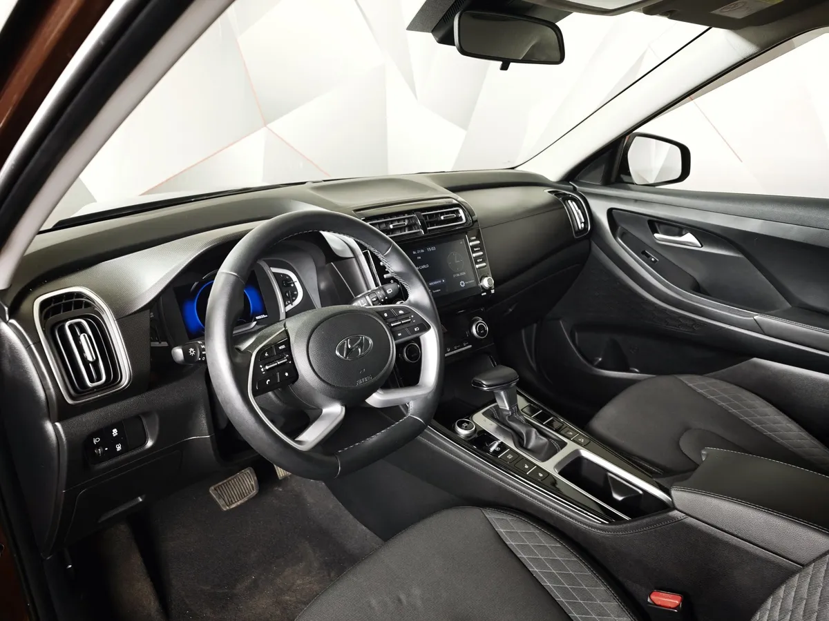 Hyundai Creta 2.0 AT 2WD (149 л.с.) Classic Коричневый в АВИЛОН. Слайд №16