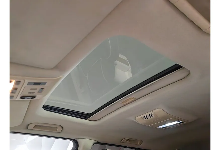 Land Rover Range Rover 3.6 TD AT (271 л.с.) Серебристый в АВИЛОН. Слайд №19