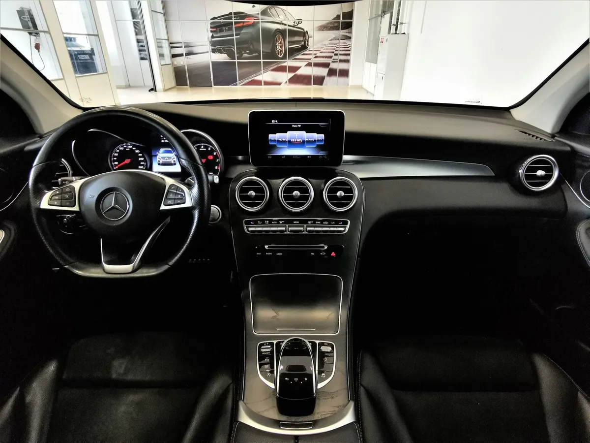 Mercedes-Benz GLC 250 9G-TRONIC 4MATIC (211 л.с.) Особая серия Коричневый в АВИЛОН. Слайд №13