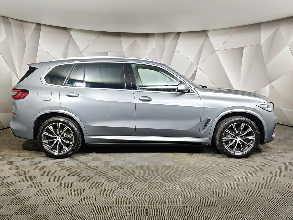BMW X5 xDrive50i Steptronic (462 л.с.) Серый в АВИЛОН. Слайд №6