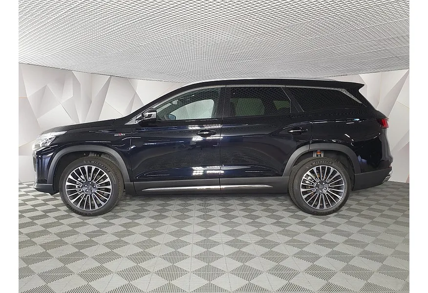 JETOUR X90 Plus 2.0T 7DCT 4WD (7 мест) (244 л.с.) Премиум Черный в АВИЛОН. Слайд №2