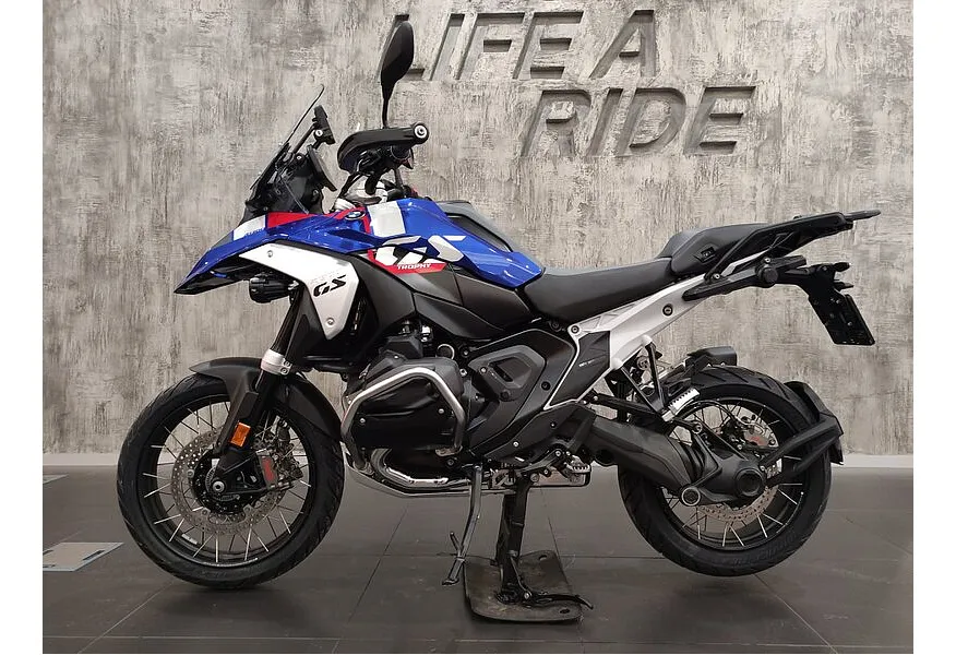 BMW Motorrad R 1300 GS R 1300 GS 1300 см³ (145) 1300 Синий в АВИЛОН. Слайд №6