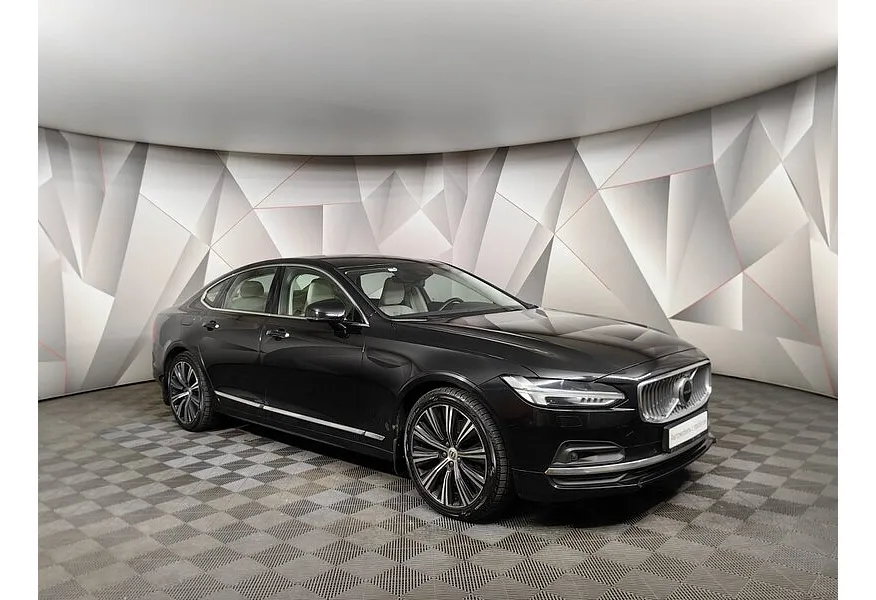 Volvo S90 2.0 T4 Drive-E AT (190 л.с.) Inscription Черный в АВИЛОН. Слайд №3