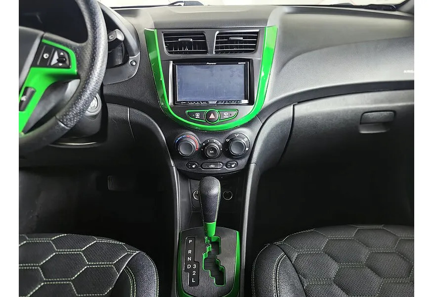 АВИЛОН - Hyundai Solaris 1.6 AT (123 л.с.) Active Черный - slide 10
