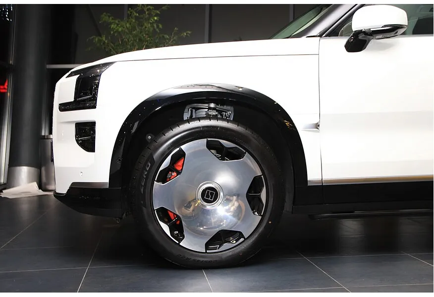 Zeekr 9X 2.0h AT 4WD (1177 л.с.) Ultra Белый в АВИЛОН. Слайд №11