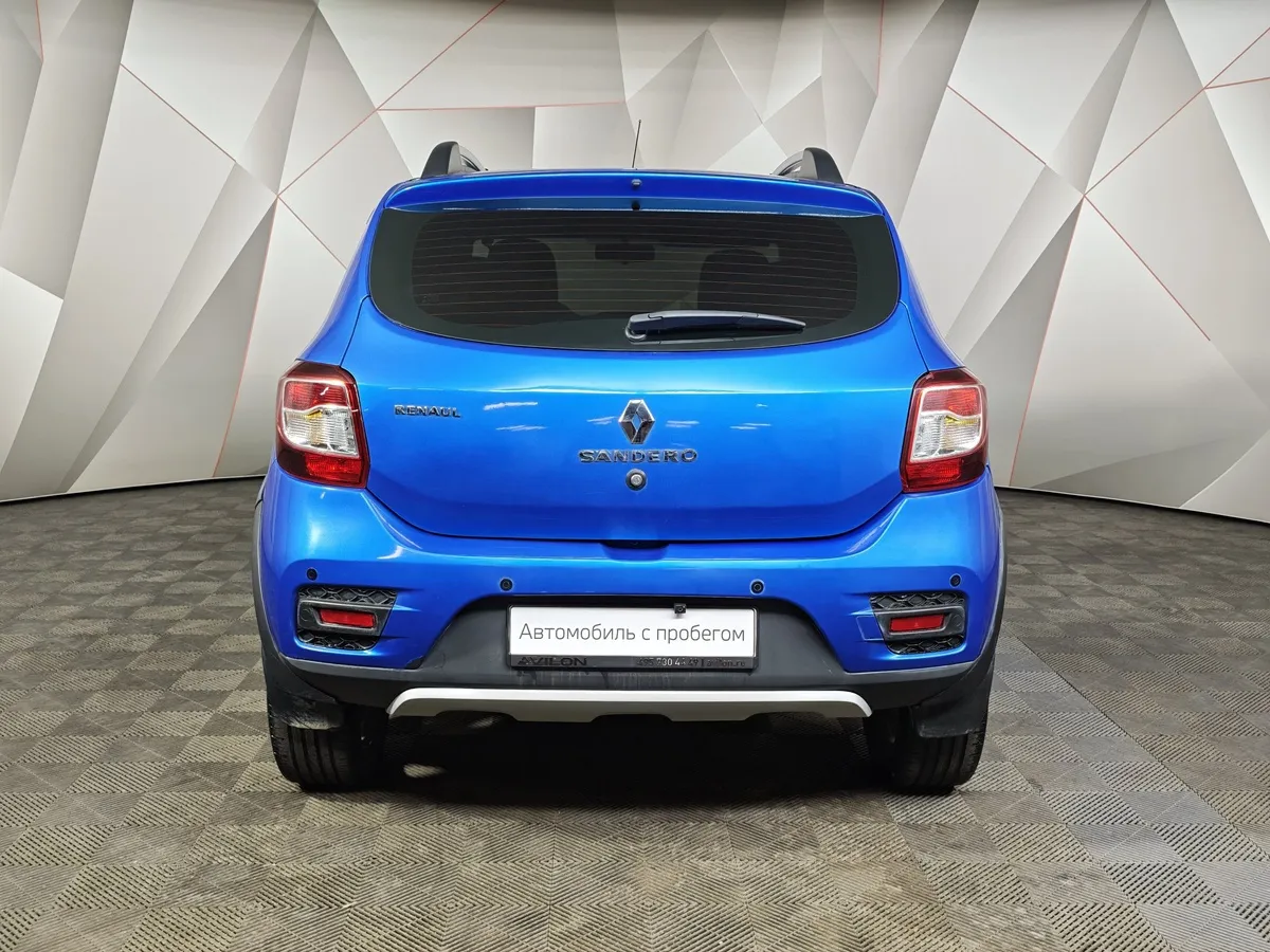 Renault Sandero 1.6 MT (113 л.с.) Stepway Drive Синий в АВИЛОН. Слайд №8