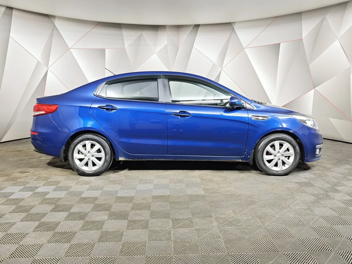 Kia Rio 1.6 6MT (123 л.с.) Синий в АВИЛОН. Слайд №6