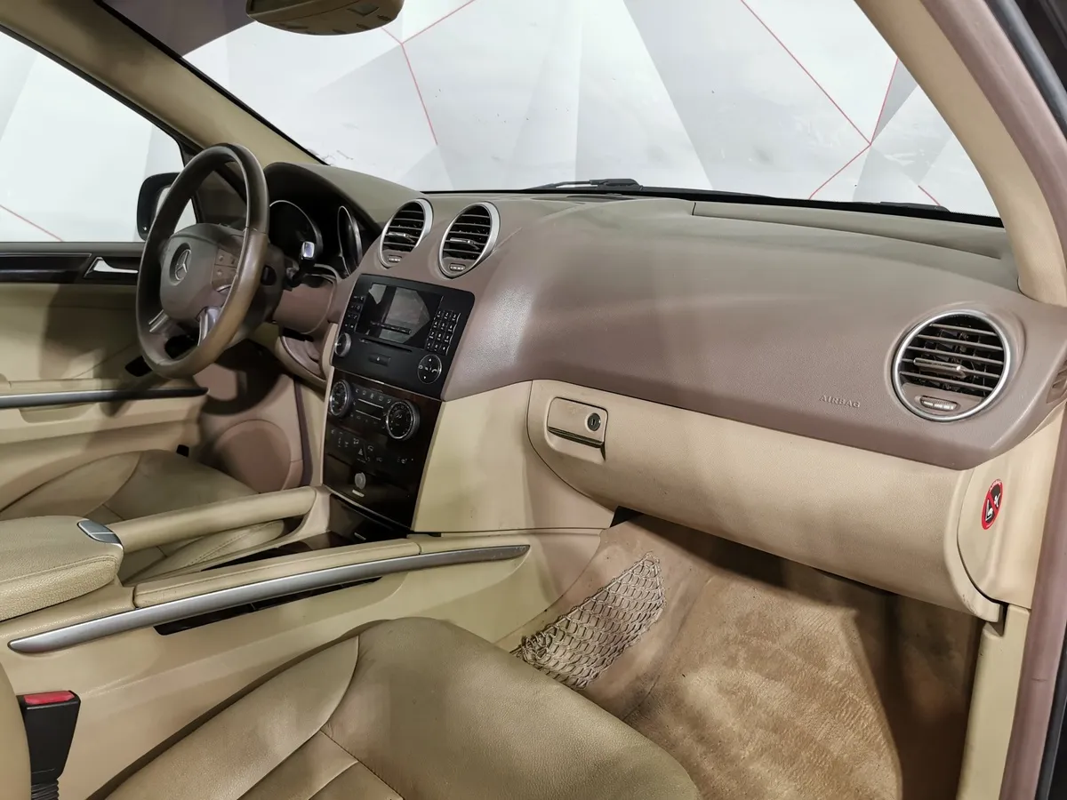 Mercedes-Benz M-Класс ML 350 7G-Tronic (272 л.с.) Черный в АВИЛОН. Слайд №11