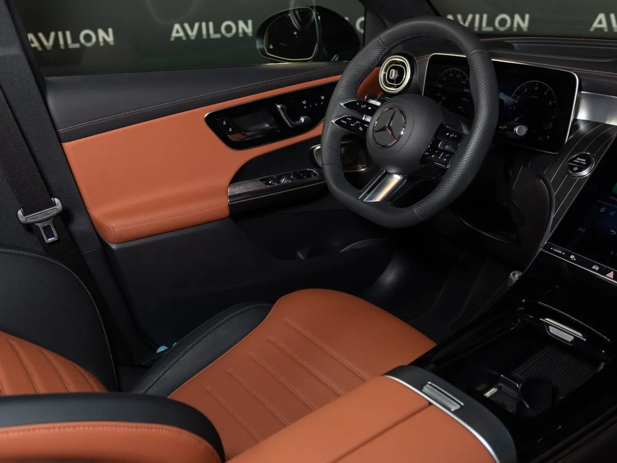 Mercedes-Benz GLC Купе 300 9G-TRONIC 4MATIC (272 л.с.) Черный в АВИЛОН. Слайд №15