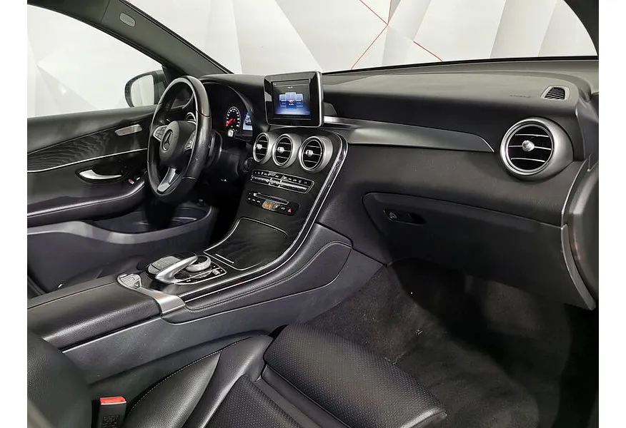 Mercedes-Benz GLC 250 d 9G-TRONIC 4MATIC (204 л.с.) Особая серия Серый в АВИЛОН. Слайд №13
