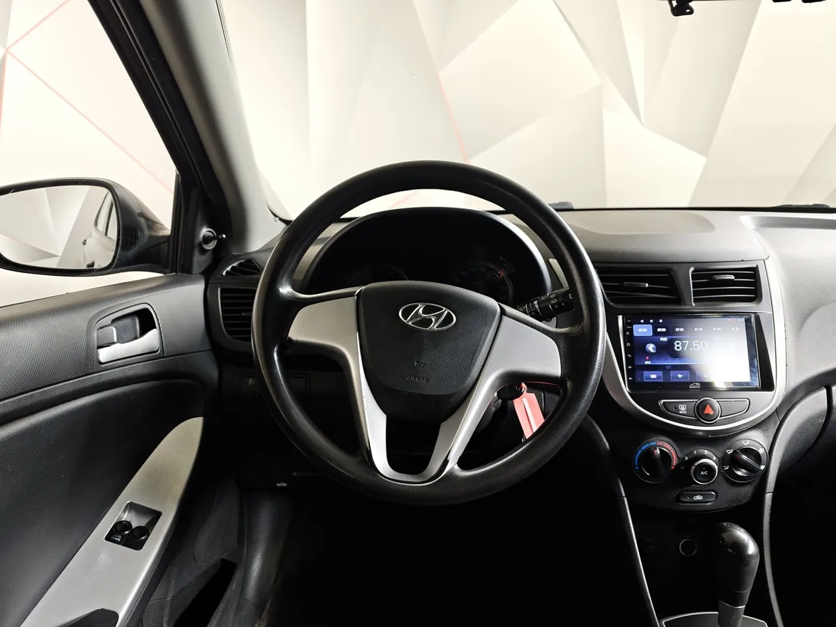 Hyundai Solaris 1.6 AT (123 л.с.) Active Фиолетовый в АВИЛОН. Слайд №19